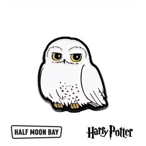 PBADHP63 Enamel Badge - Harry Potter Hedwig